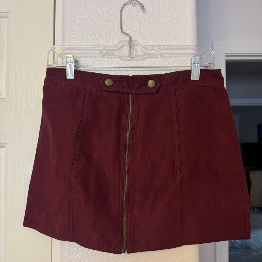 La Hearts Maroon Mini Skirt with Zipper